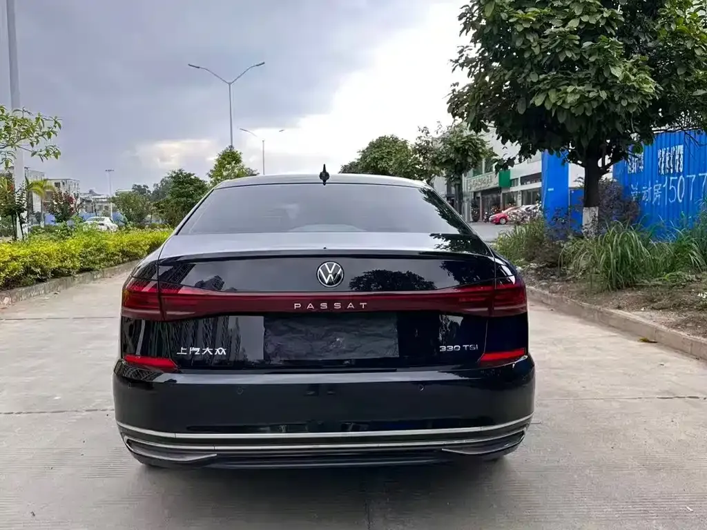 Volkswagen Passat — фото 2