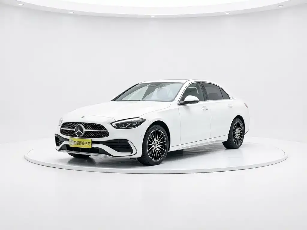 Mercedes-Benz C-Class — фото 1