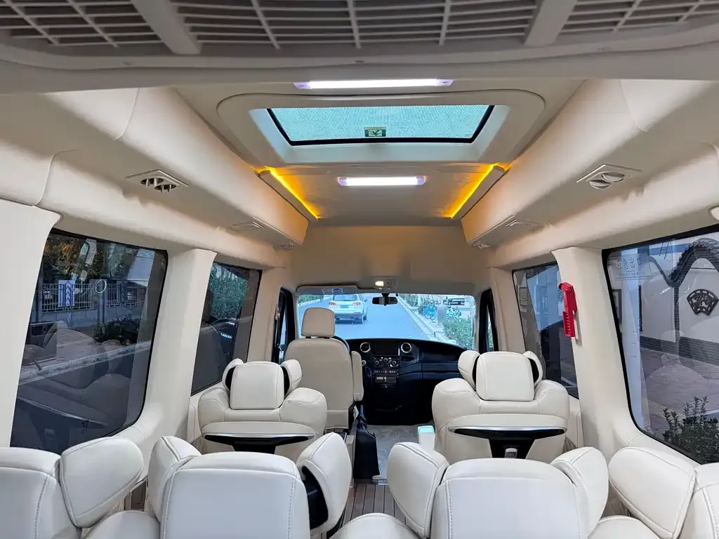 IVECO Ousheng — фото 3