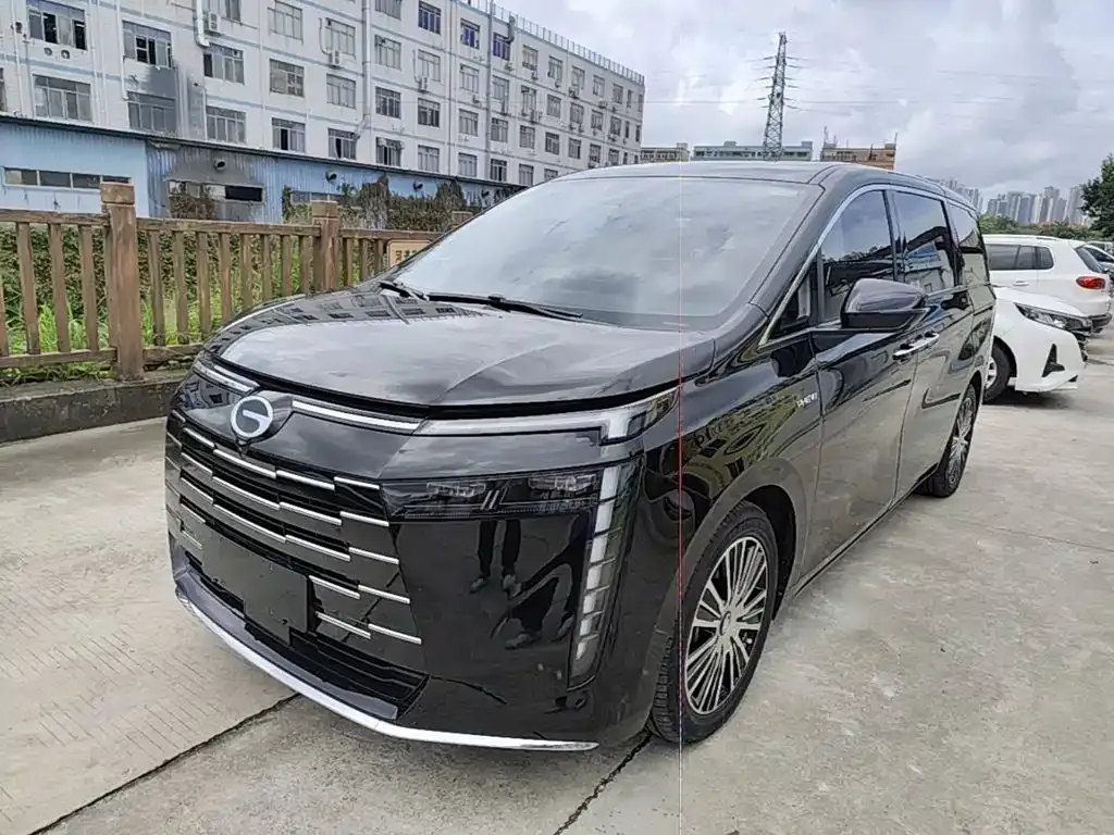 GAC Motor 传祺E8 PHEV — фото 1