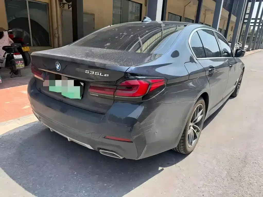 BMW 5 Series New Energy — фото 3