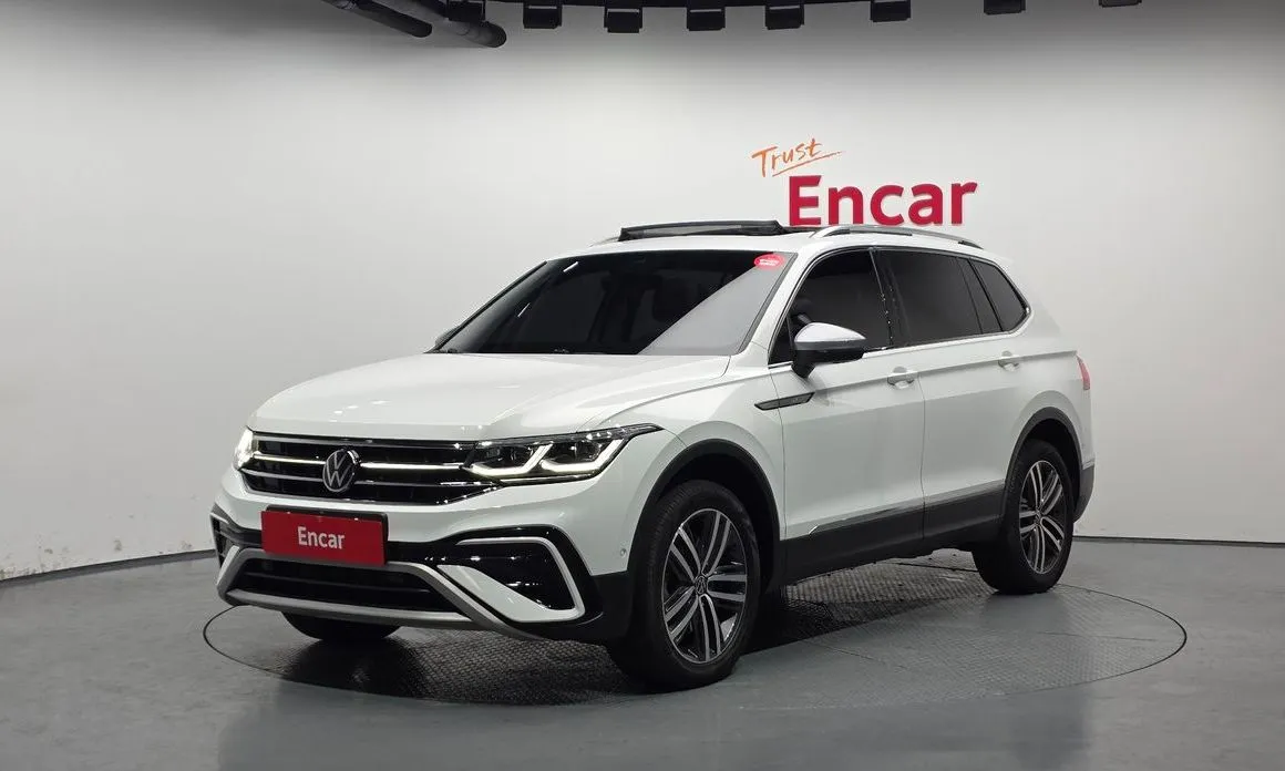 Volkswagen Tiguan — фото 1