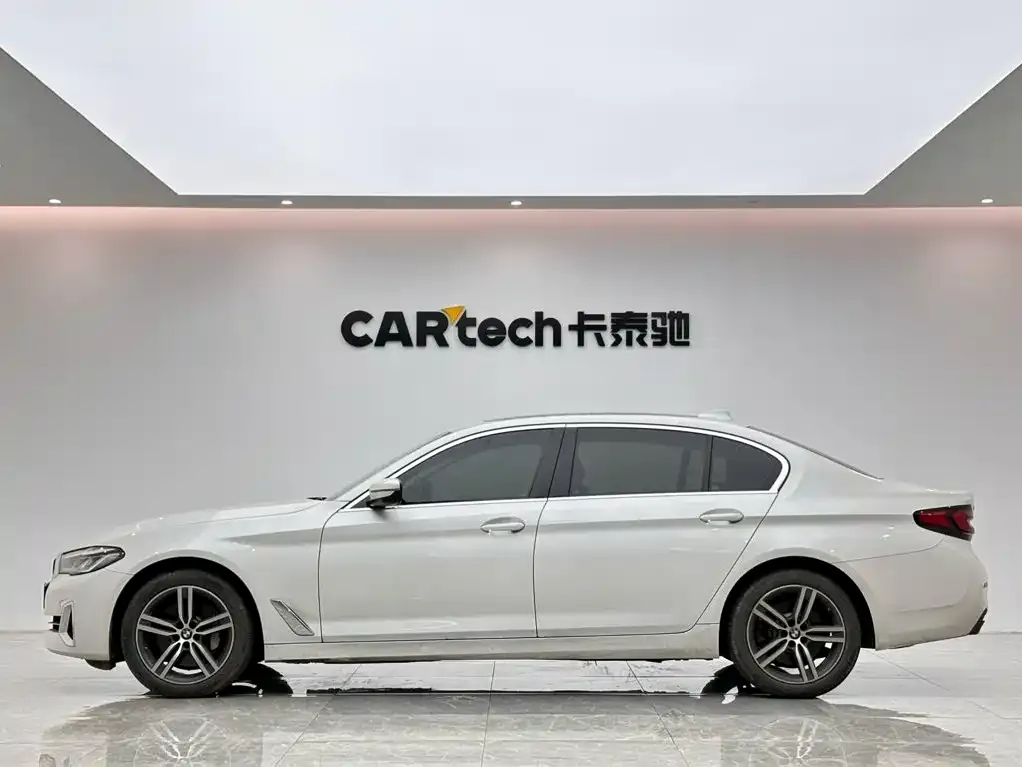 BMW 5 Series — фото 3