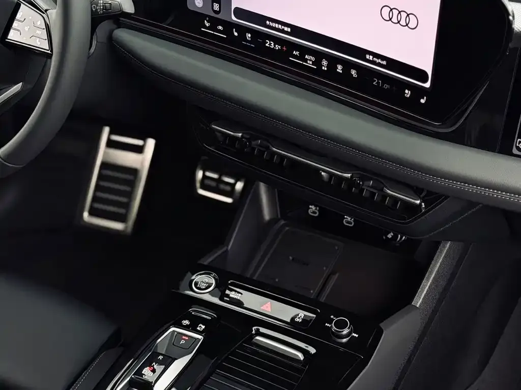 Audi A6L e-tron — фото 5