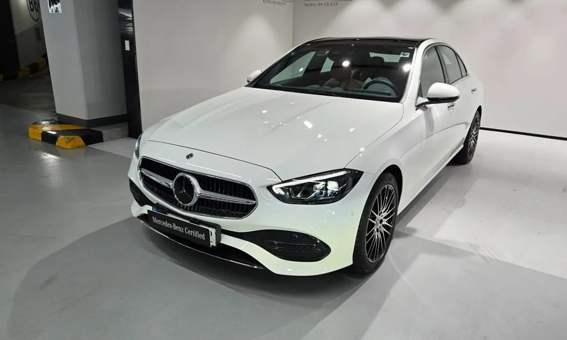 Mercedes-Benz C-Class — фото 1