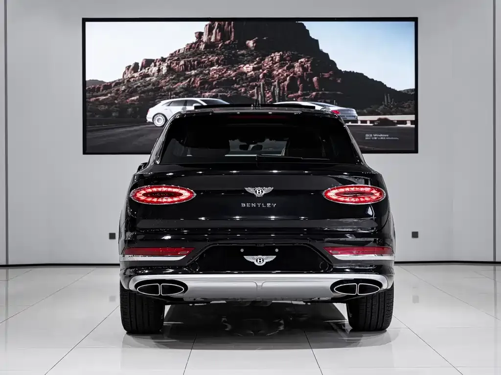Bentley Bentayga — фото 10