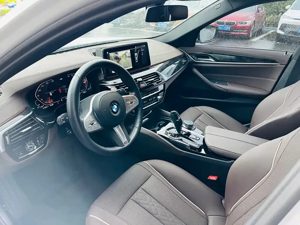 BMW 5 Series — фото 3