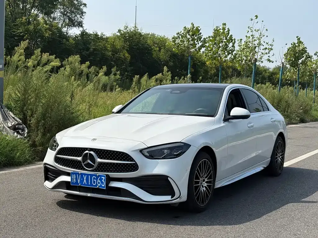 Mercedes-Benz C-Class — фото 1