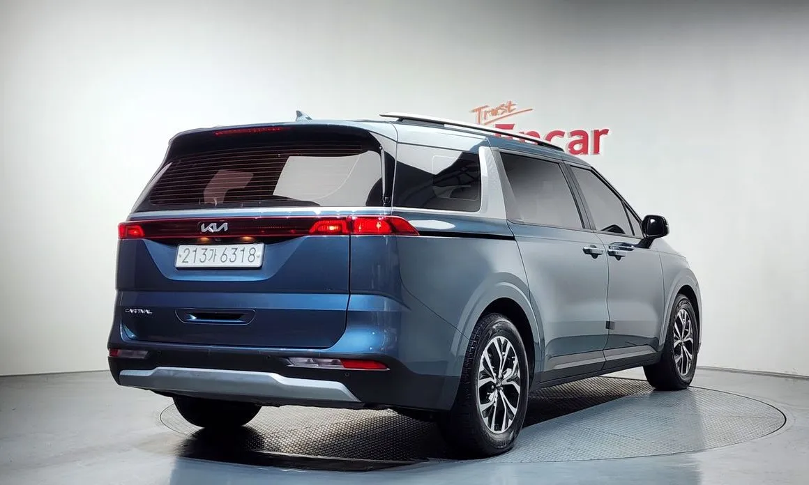 Kia Carnival — фото 4