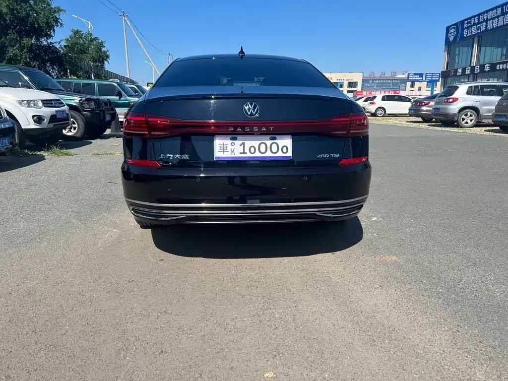 Volkswagen Passat — фото 10