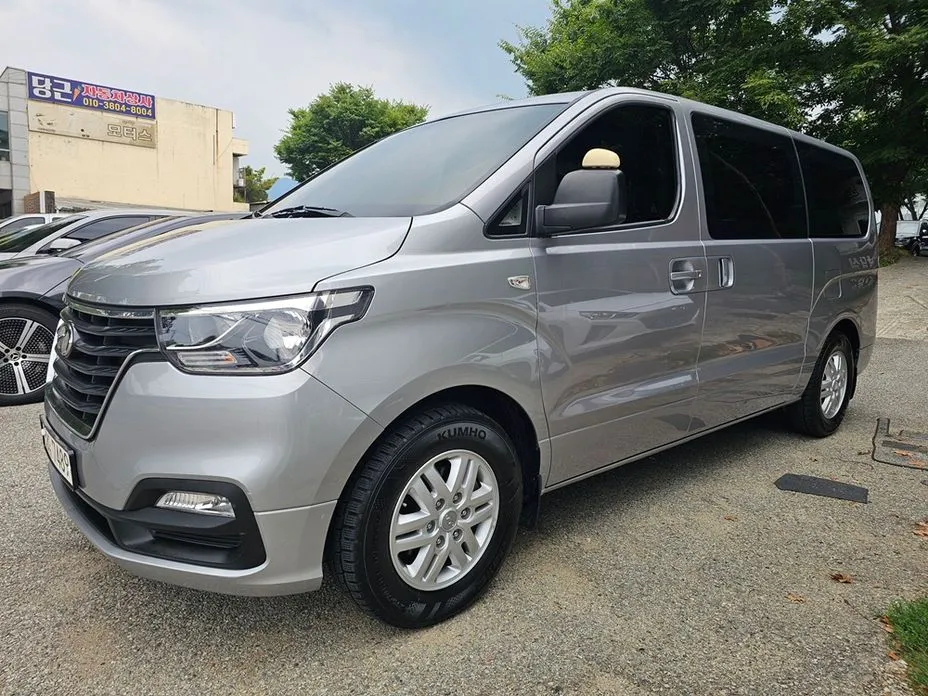 Hyundai Starex — фото 3