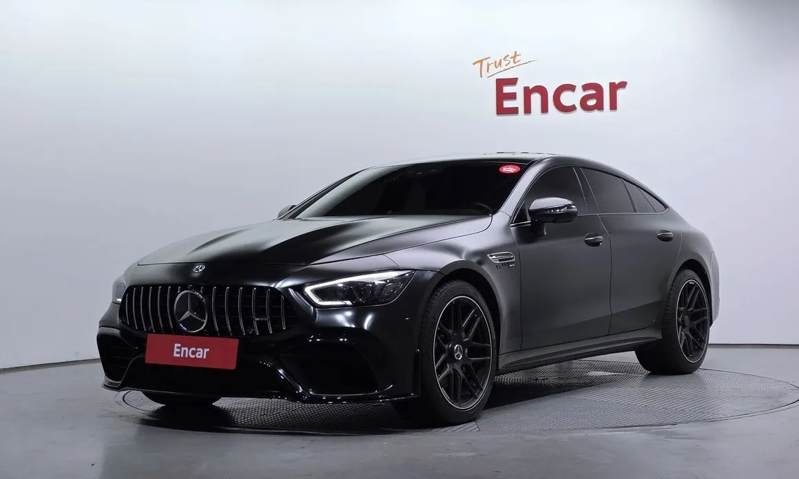 Mercedes-Benz AMG GT — фото 1