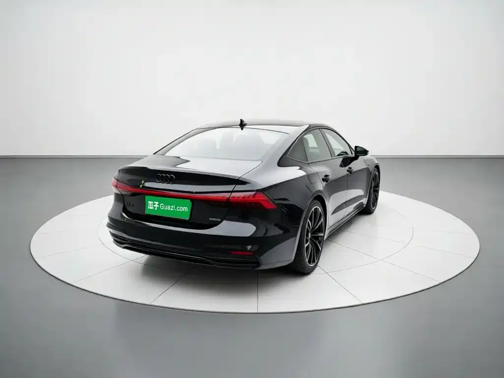 Audi A7L — фото 7