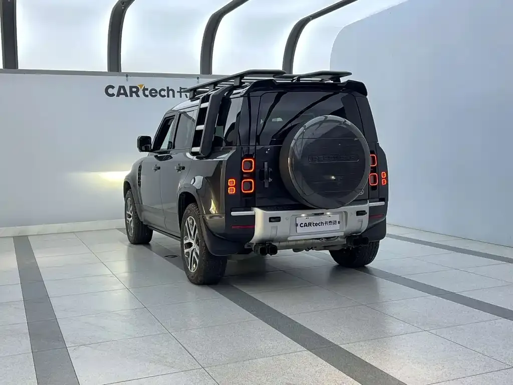 Land Rover Defender — фото 10