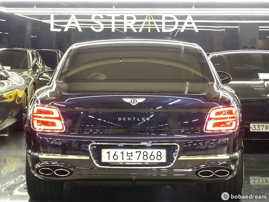 Bentley Flying Spur — фото 9