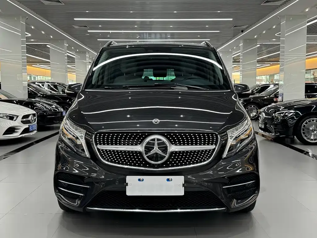 Mercedes-Benz V-Class — фото 2