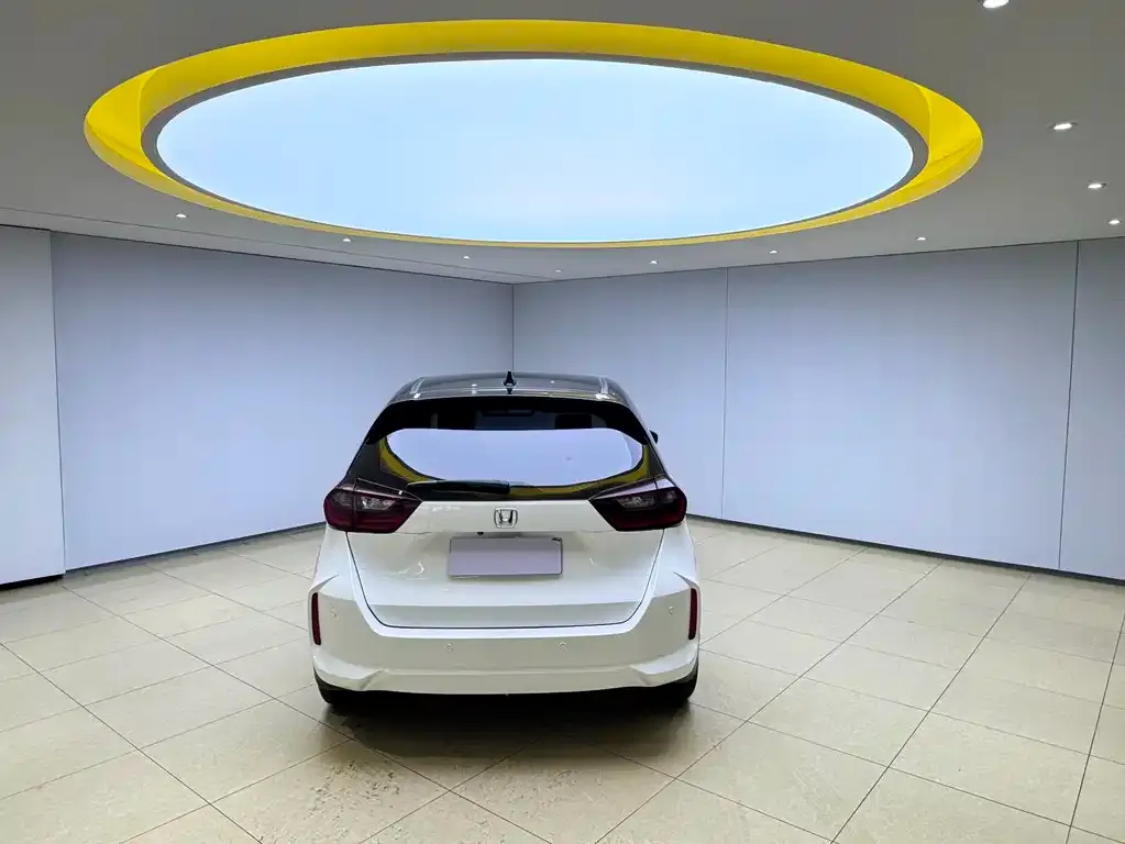 Honda Fit — фото 3