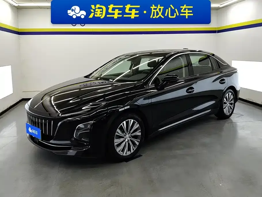 Hongqi E-QM5 — фото 1