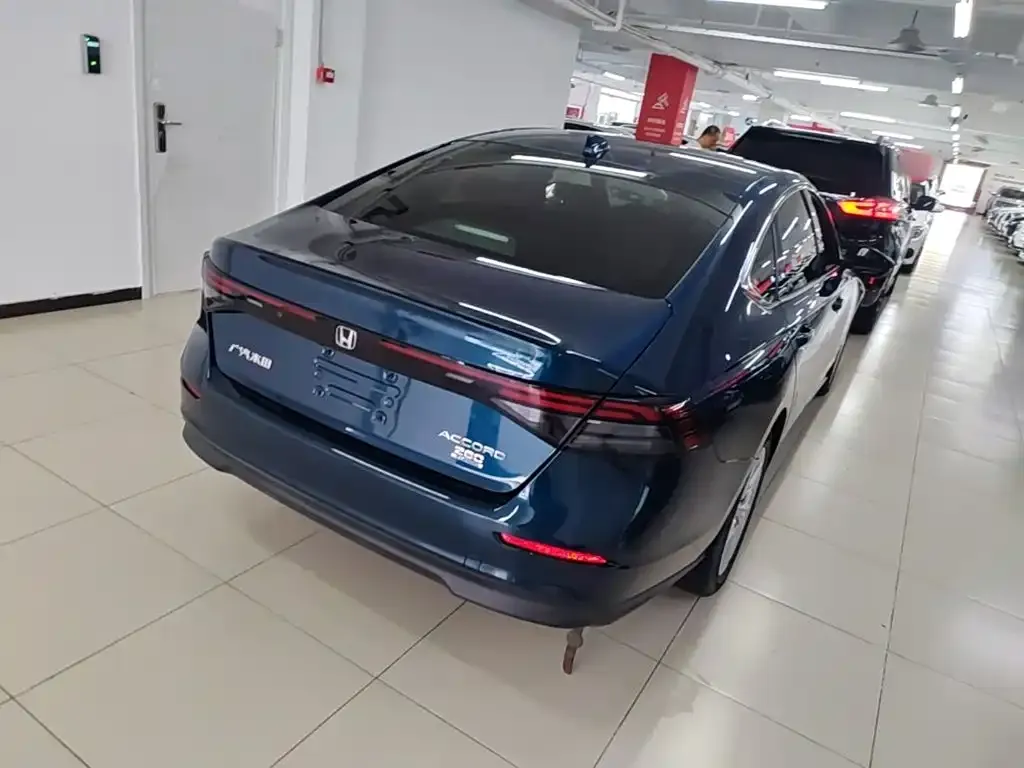 Honda Accord — фото 2
