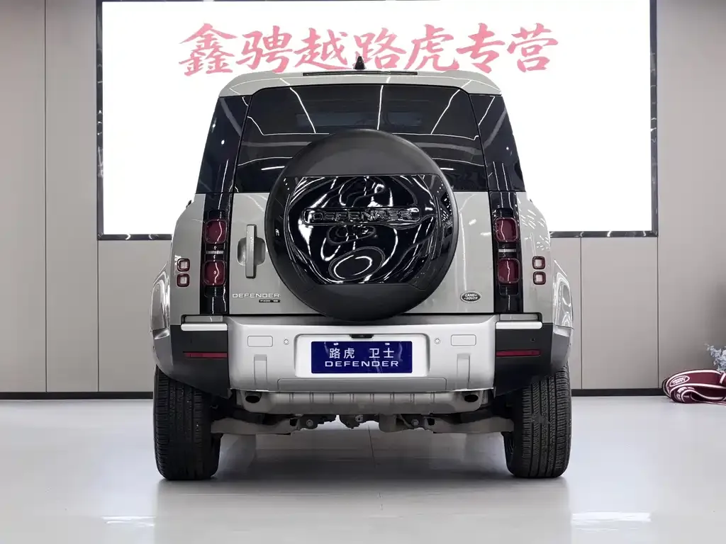 Land Rover Defender — фото 2