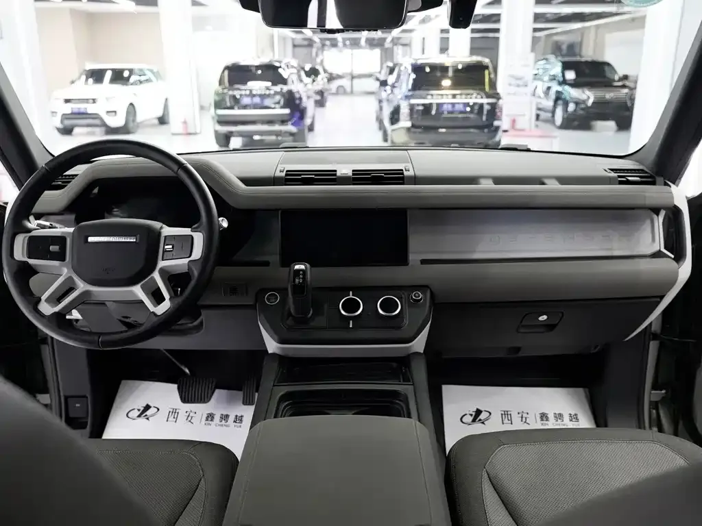 Land Rover Defender — фото 8
