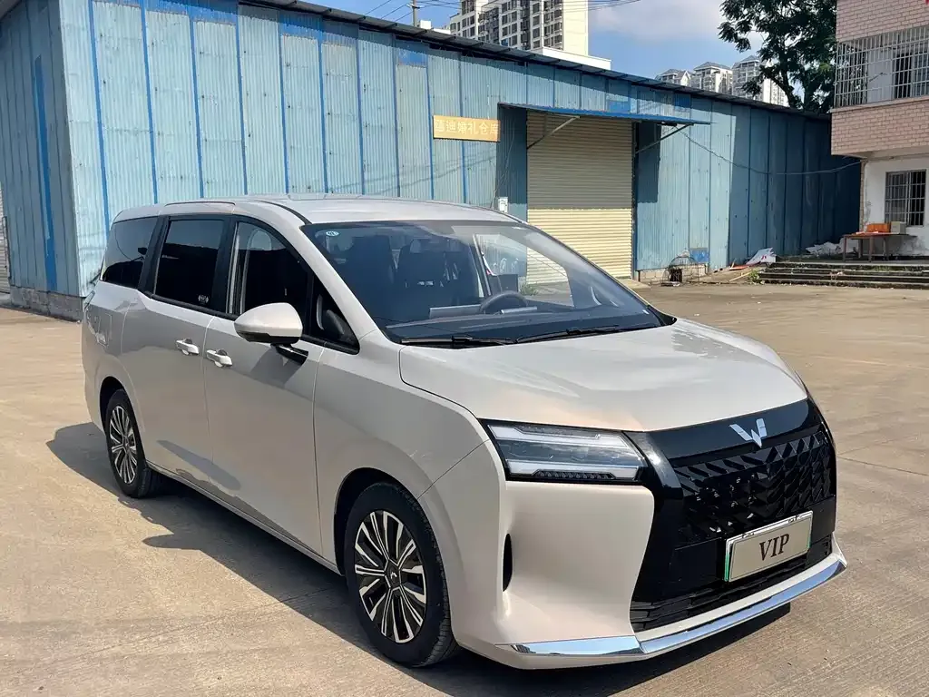 Wuling Xingguang 730 New Energy — фото 3