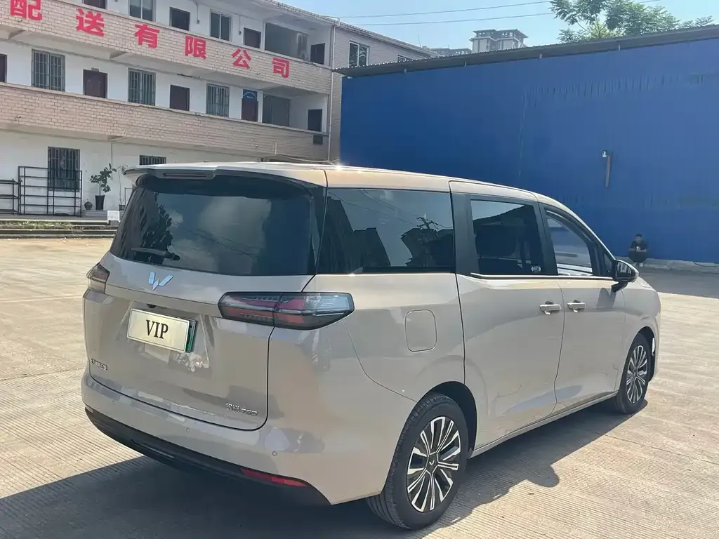 Wuling Xingguang 730 New Energy — фото 6