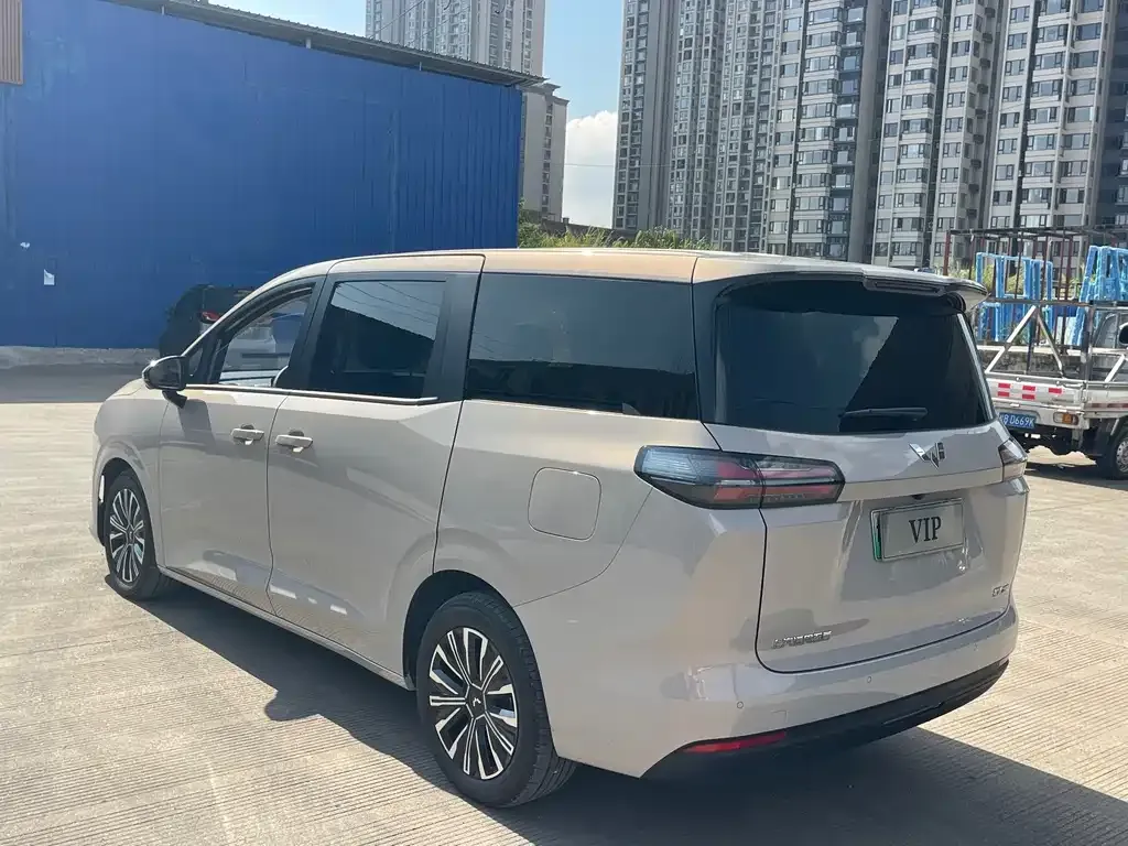 Wuling Xingguang 730 New Energy — фото 7