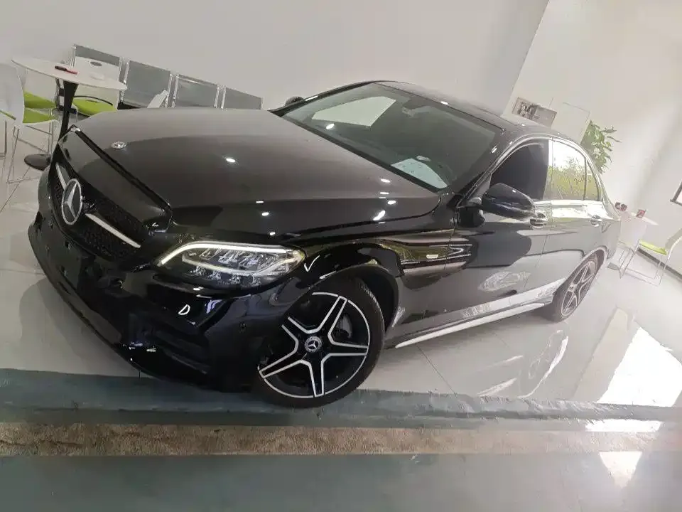 Mercedes-Benz C-Class — фото 1