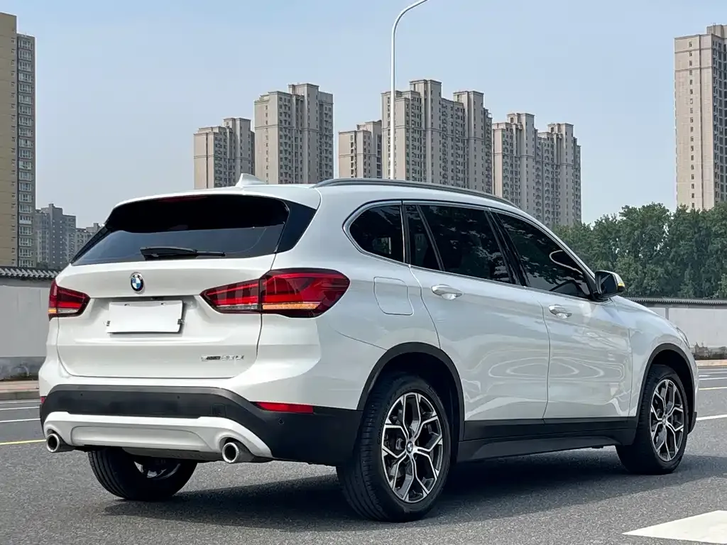 BMW X1 — фото 6
