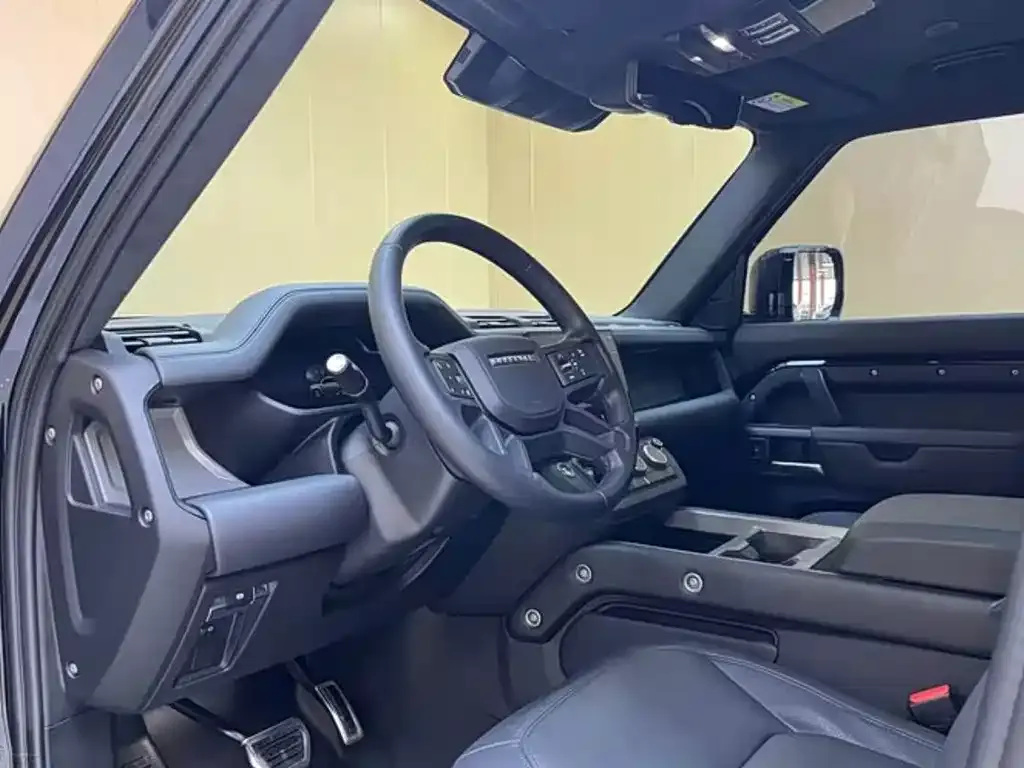 Land Rover Defender — фото 6