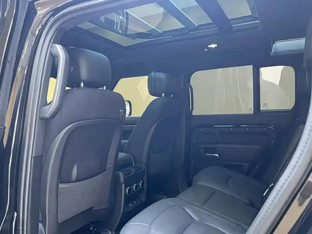 Land Rover Defender — фото 2