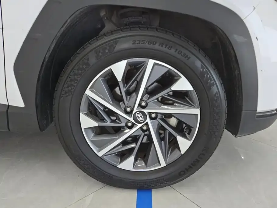 Hyundai Tucson — фото 2