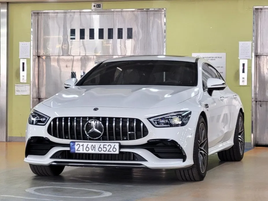 Mercedes-Benz AMG GT — фото 1
