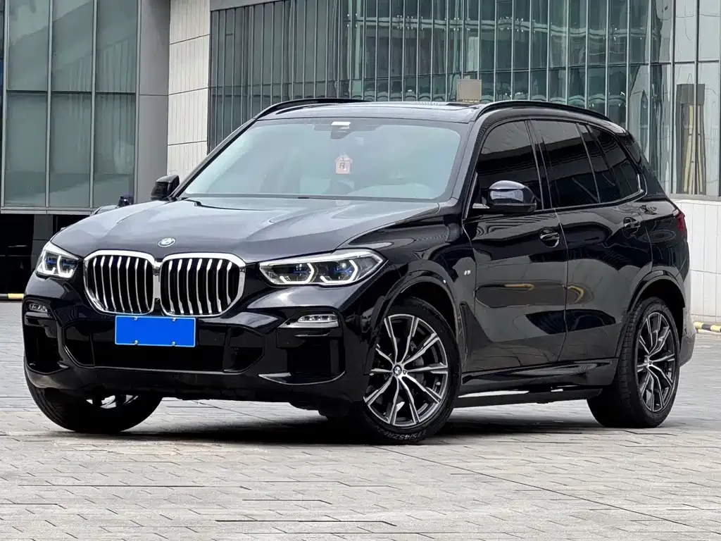 BMW X5 (Import) — фото 1