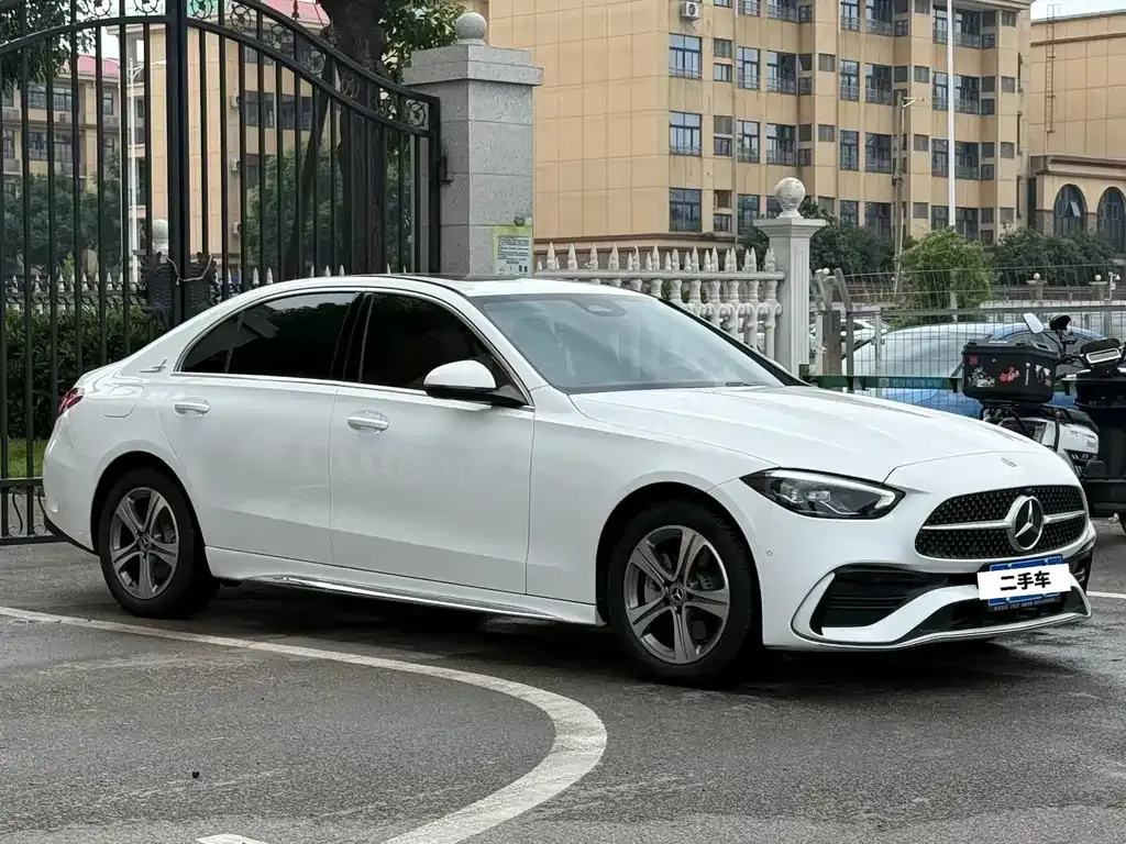 Mercedes-Benz C-Class — фото 8