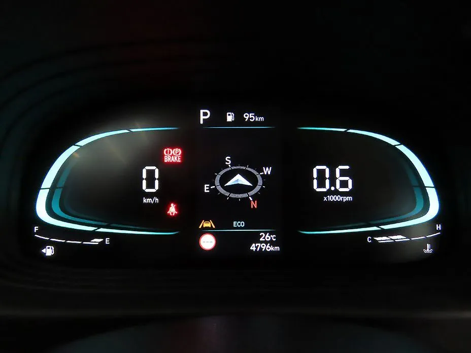 Hyundai Venue — фото 2