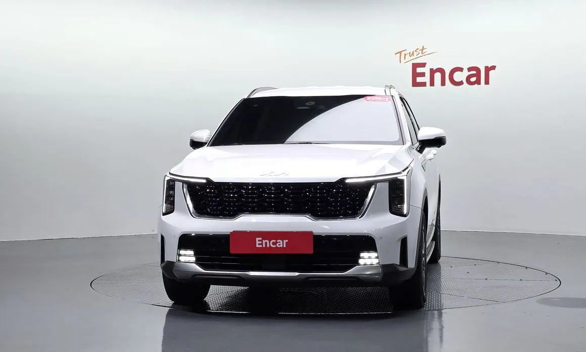 Kia Sorento — фото 6