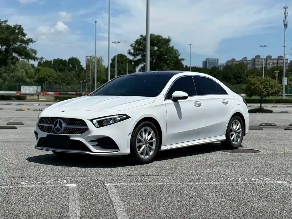 Mercedes-Benz A-Class — фото 1