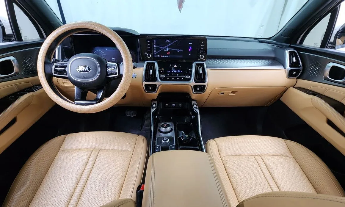 Kia Sorento — фото 6