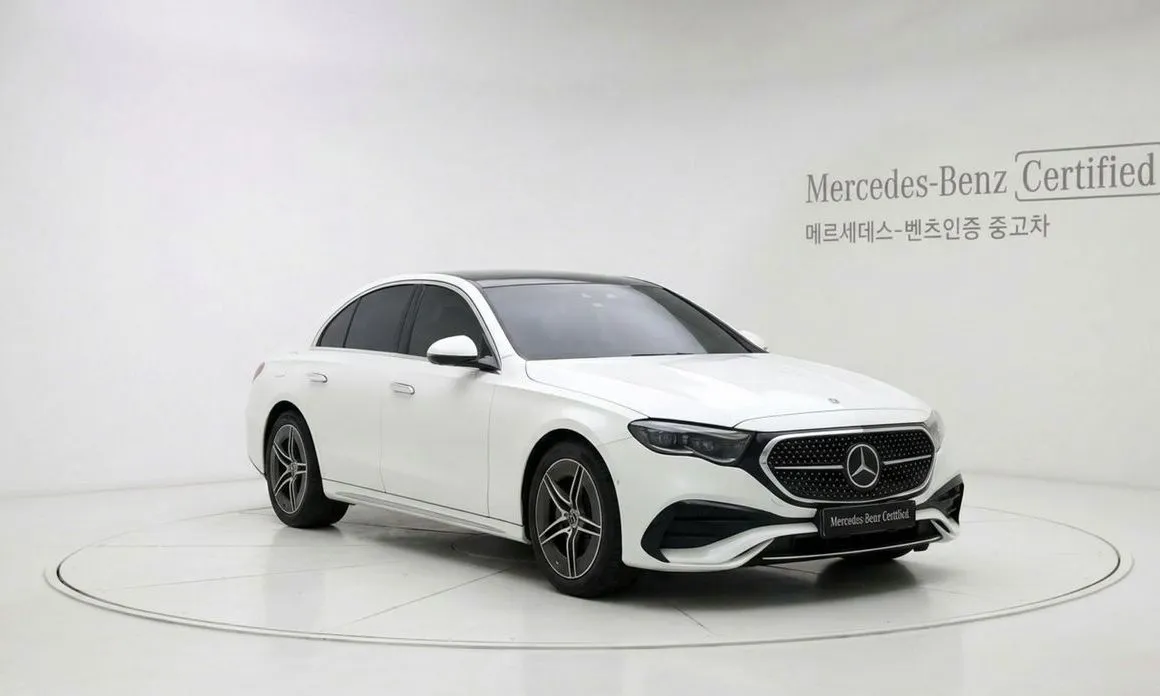 Mercedes-Benz E-Class — фото 1