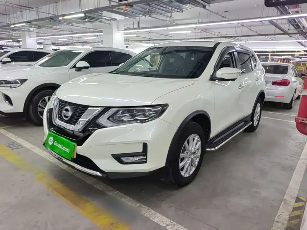 Nissan X-Trail — фото 1