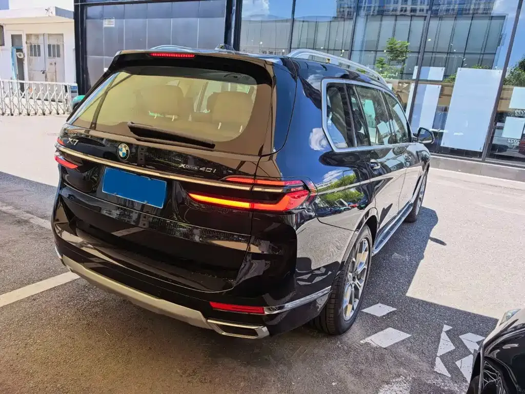 BMW X7 — фото 4