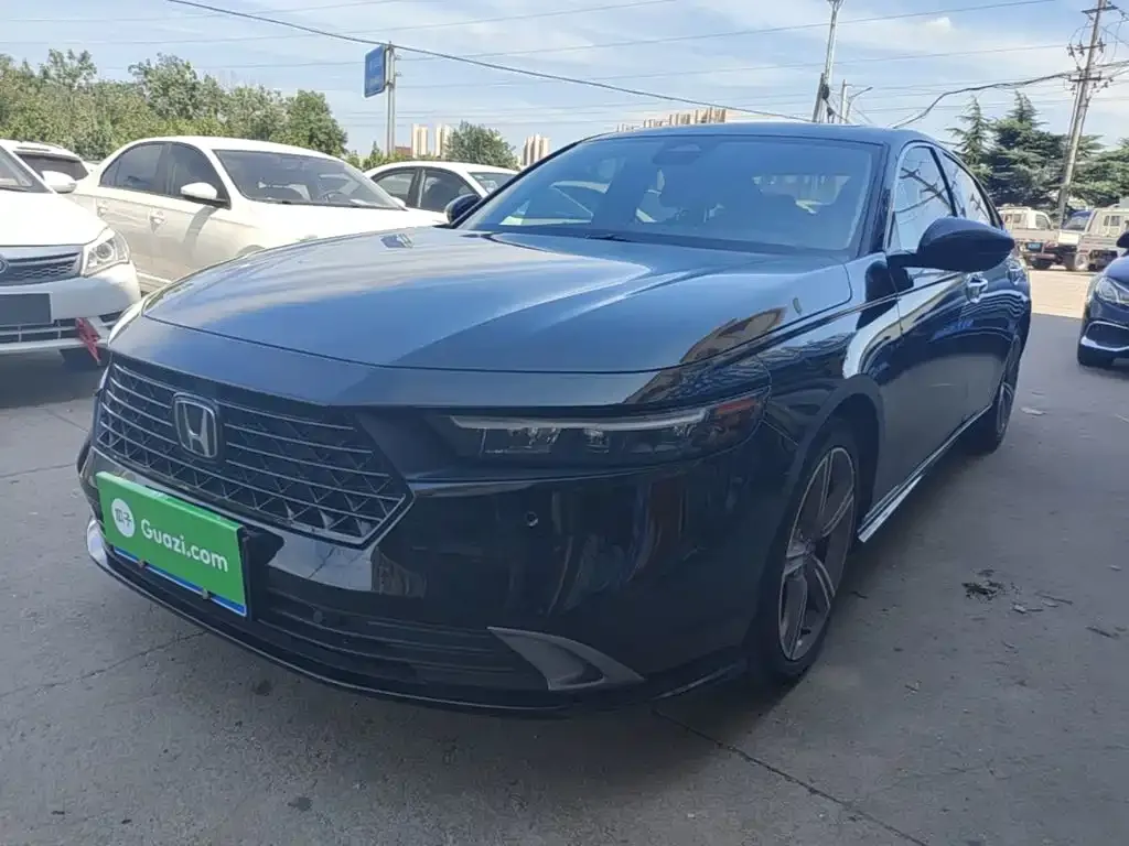 Honda Accord — фото 1