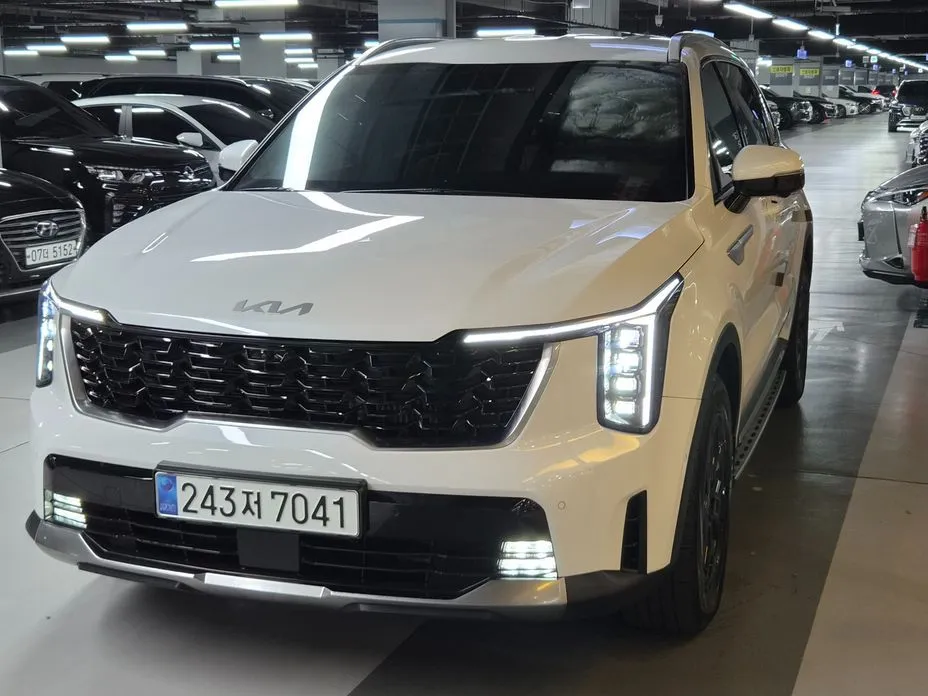 Kia Sorento — фото 1