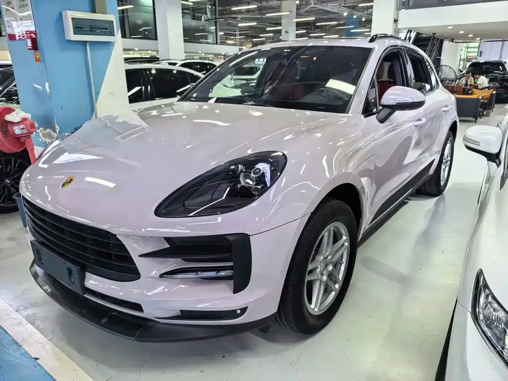 Porsche Macan — фото 1