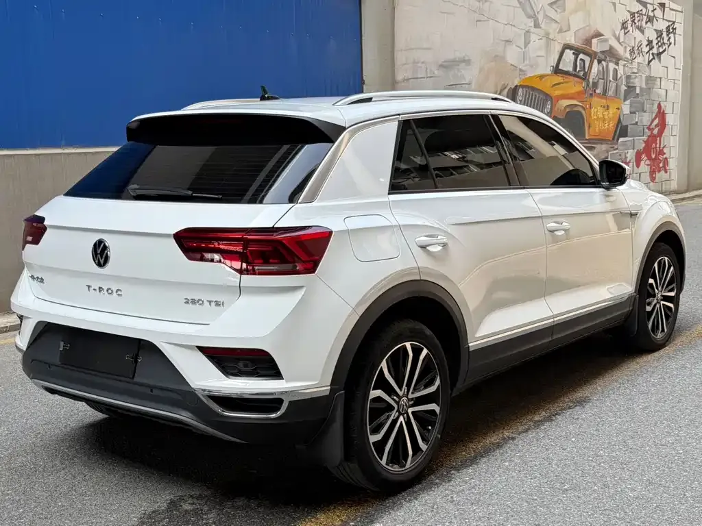 Volkswagen T-Roc — фото 5