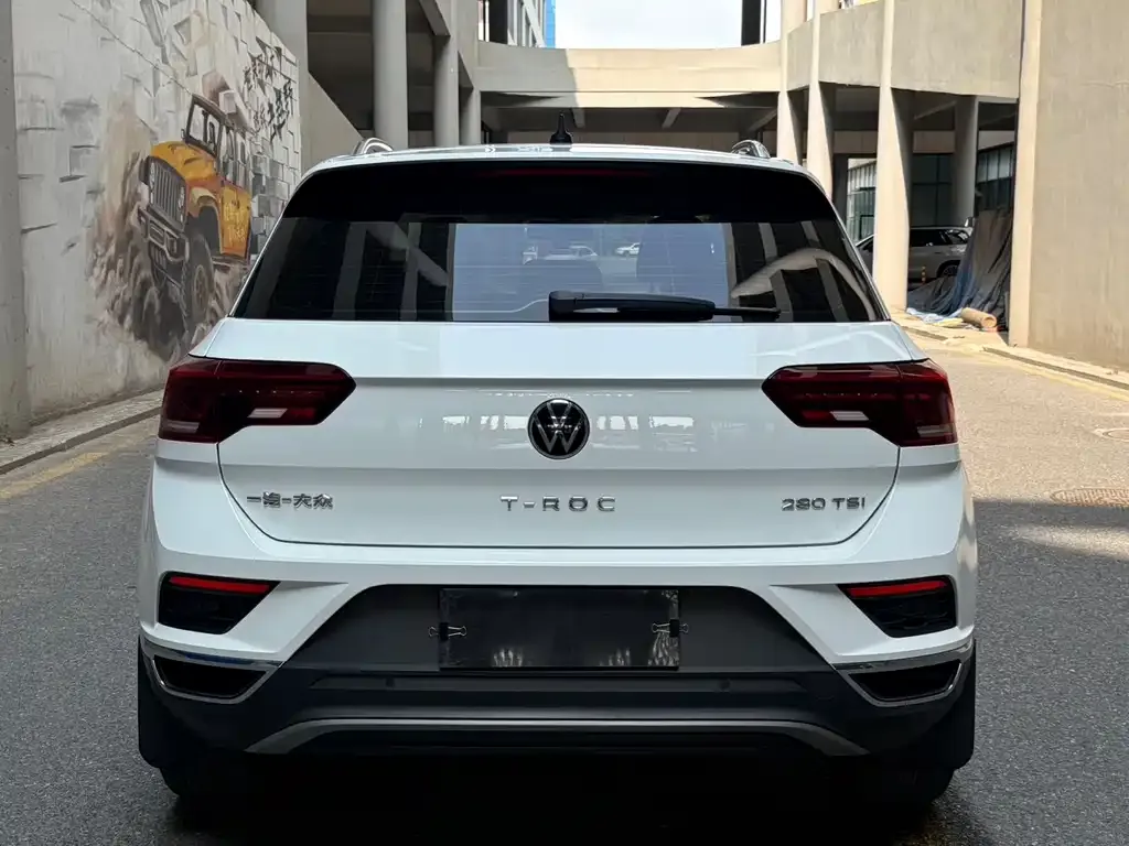 Volkswagen T-Roc — фото 3