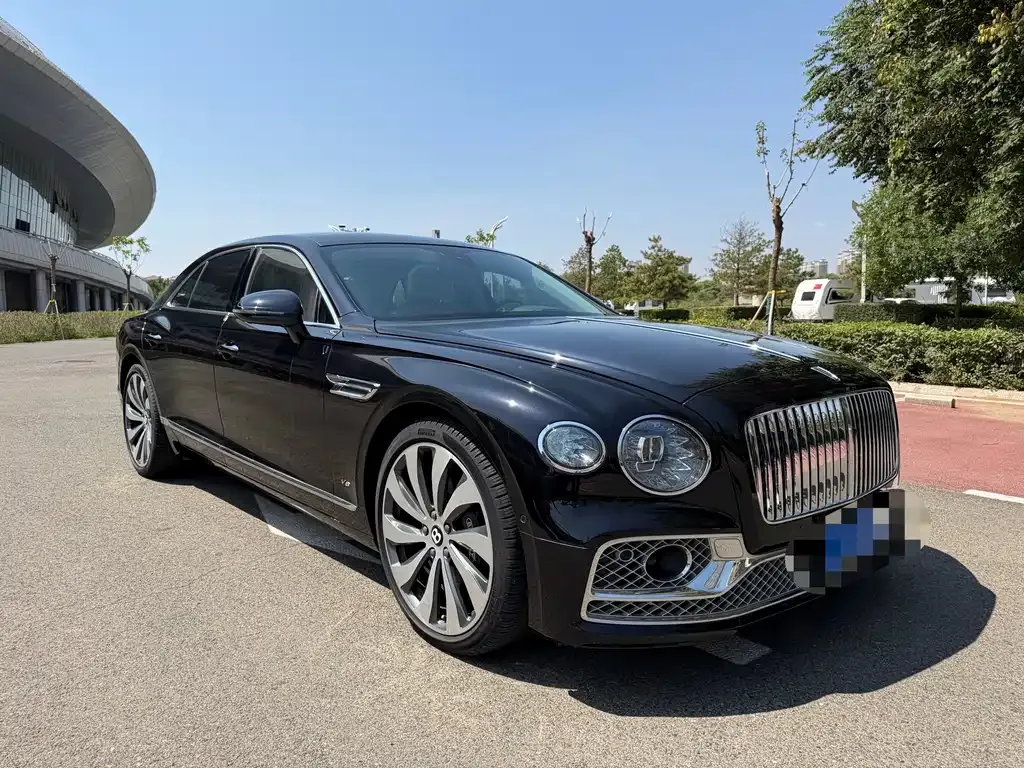 Bentley Flying Spur — фото 9