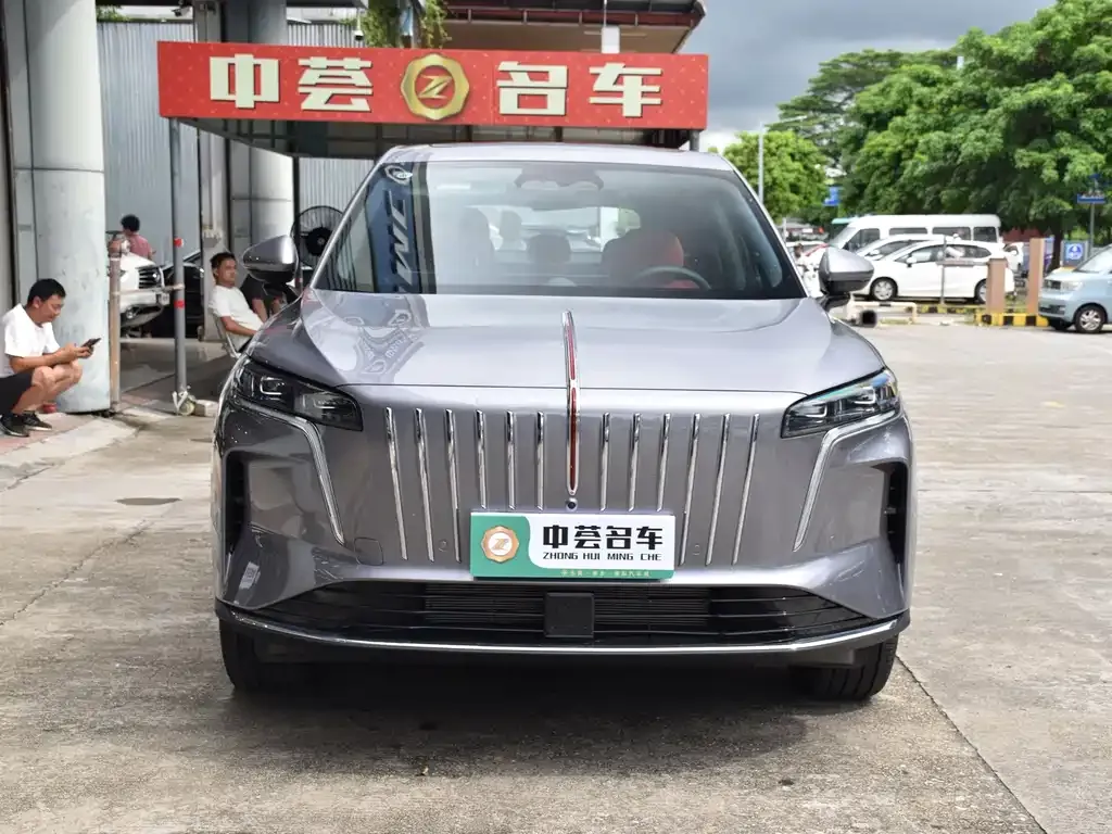Hongqi Hongqi HS6 PHEV — фото 1